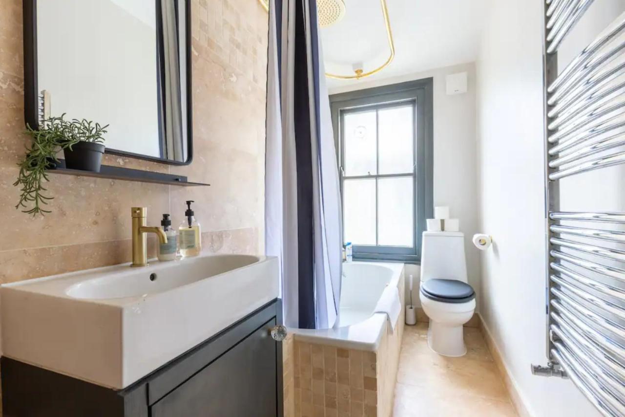 Luxuriously Designed 3 Bedroom Apartment In Clapham Londýn Exteriér fotografie
